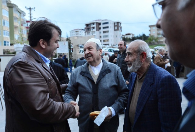 Büyükşehir’den Süt Ve Simit İkramı