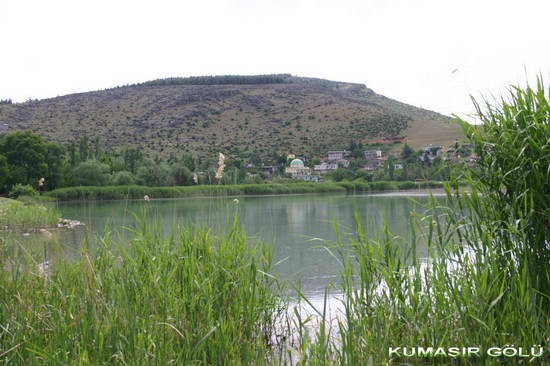 Kumaşır Gölü