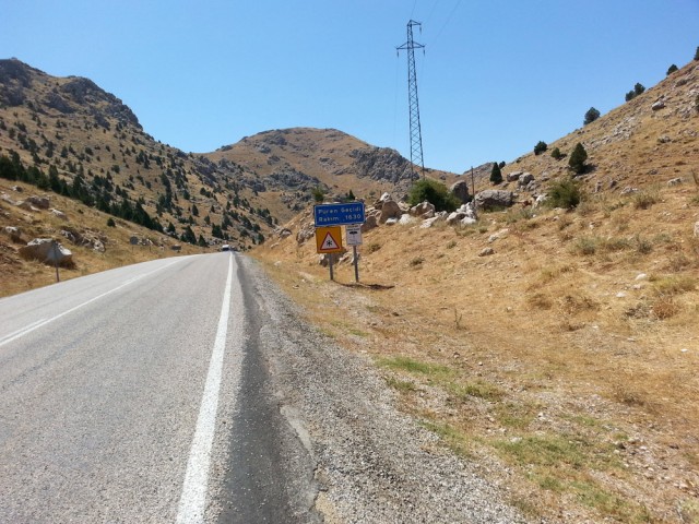 Püren Tüneli ve Püren Geçiti