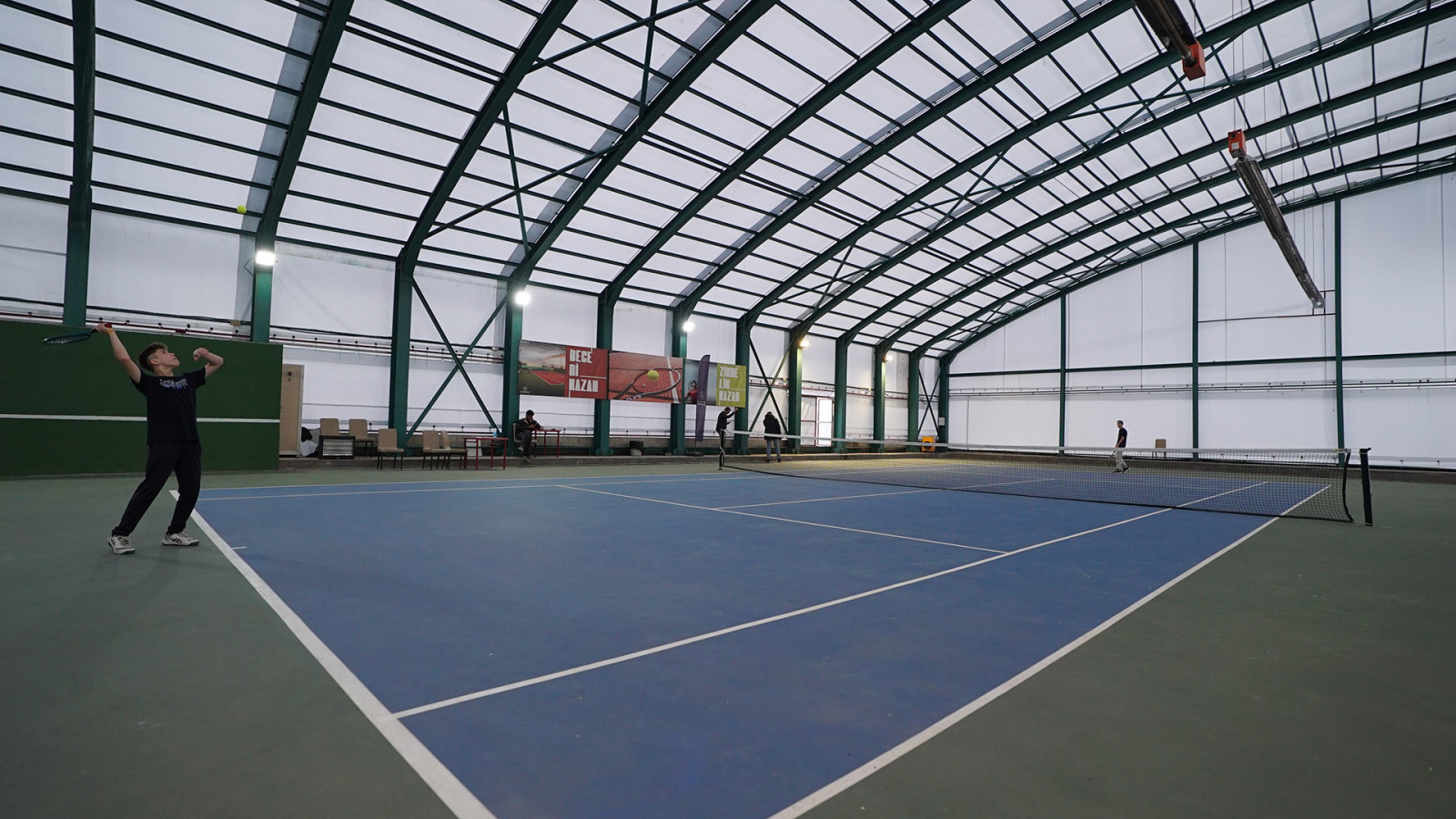 19 Mayıs Tenis Turnuvası, 62 Genç Sporcunun Katılımıyla Başladı