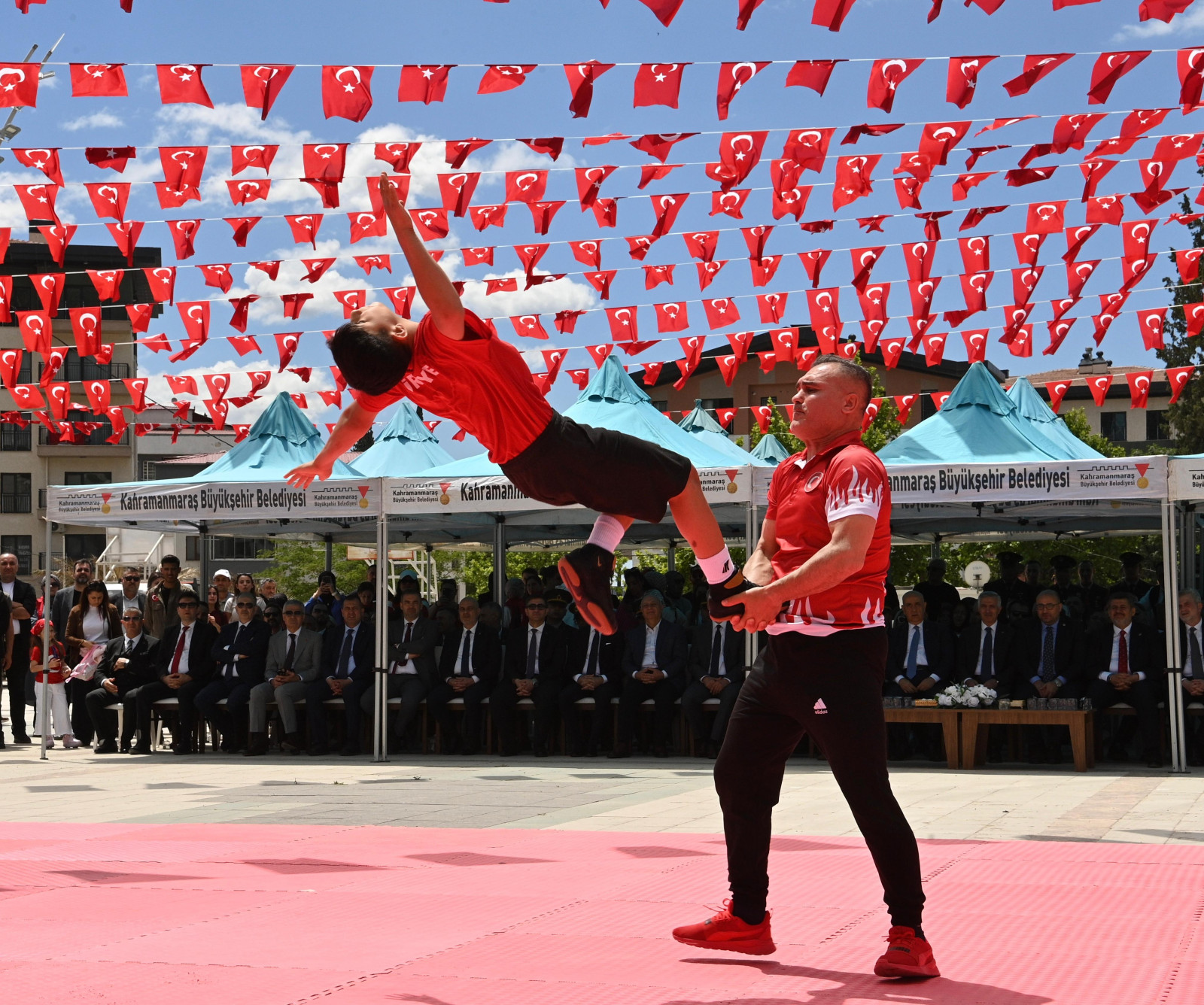 Atatürk’ü Anma, Gençlik ve Spor Bayramı, Milli İrade Meydanı’nda Coşkuyla Kutlandı