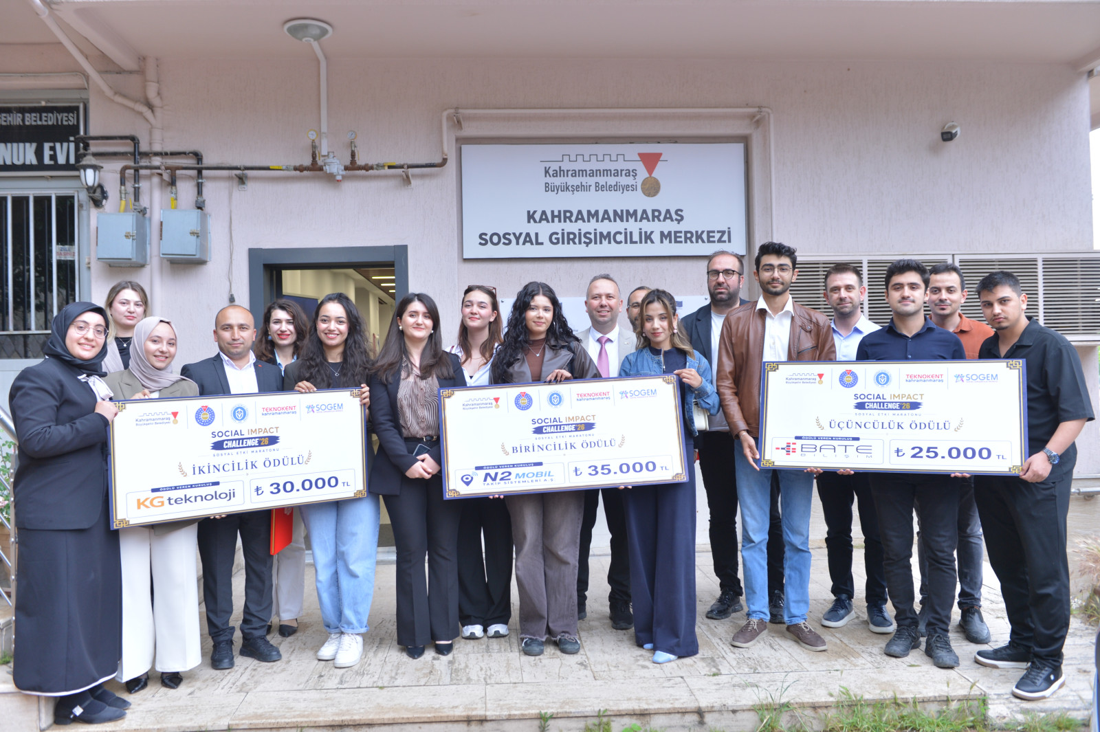 Sosyal Etki Maratonu’nda Gençlerden Sosyal Sorunlara Yenilikçi Çözümler