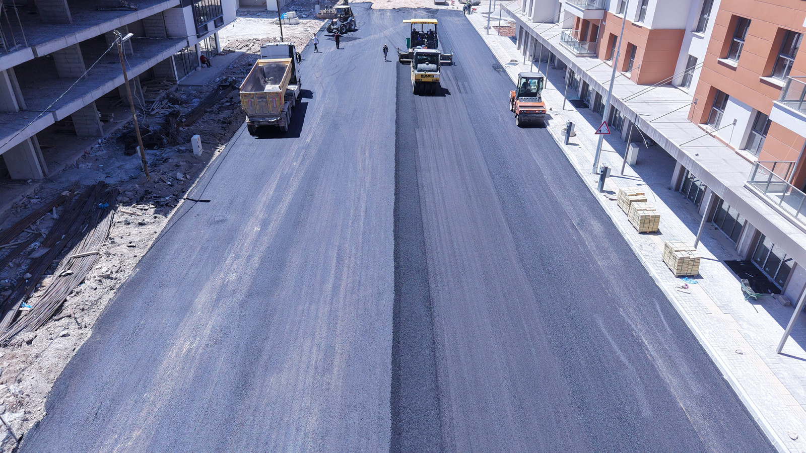 Büyükşehir, Elbistan Hacı Esat Efendi Caddesi’nde Kapsamlı Dönüşümü Başlattı
