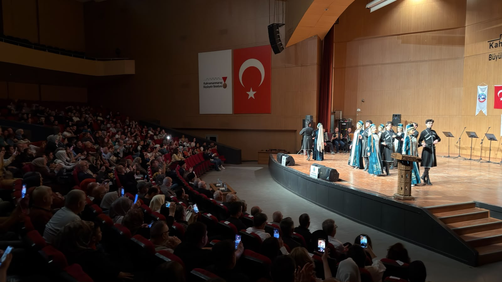 Kafkasya’nın Zengin Mirası Sahneye Taşındı