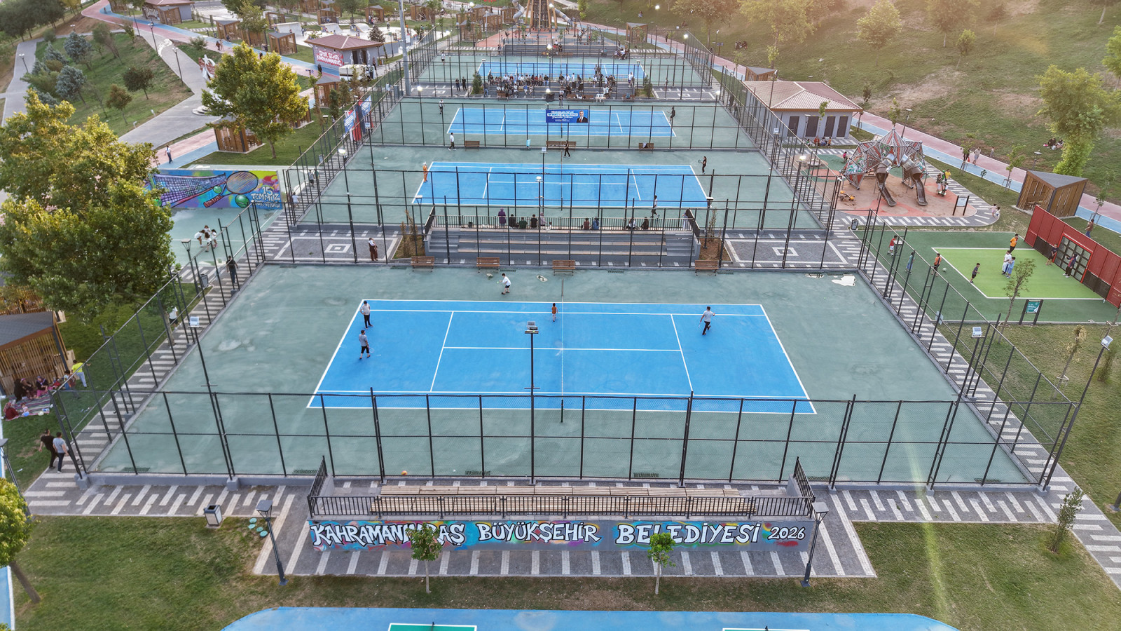 15 Temmuz Spor Vadisi’nde Ödüllü Tenis Turnuvasında Şampiyonlar Belli Oldu