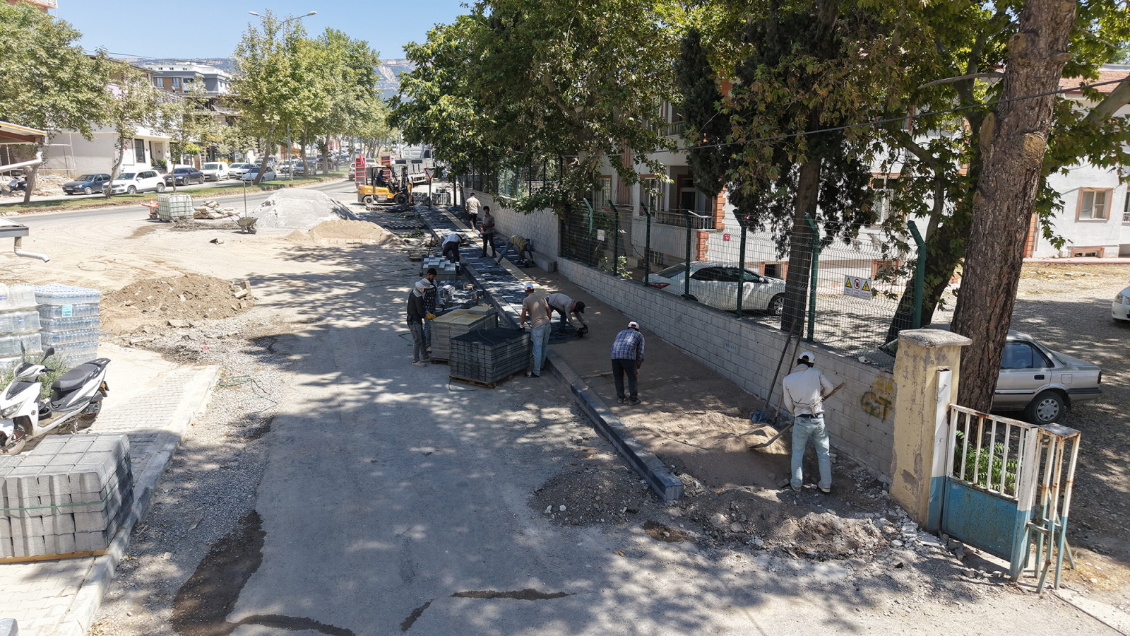 Büyükşehir, Dulkadiroğlu Lütfi Köker Bulvarı’nda Dönüşüm Başlattı