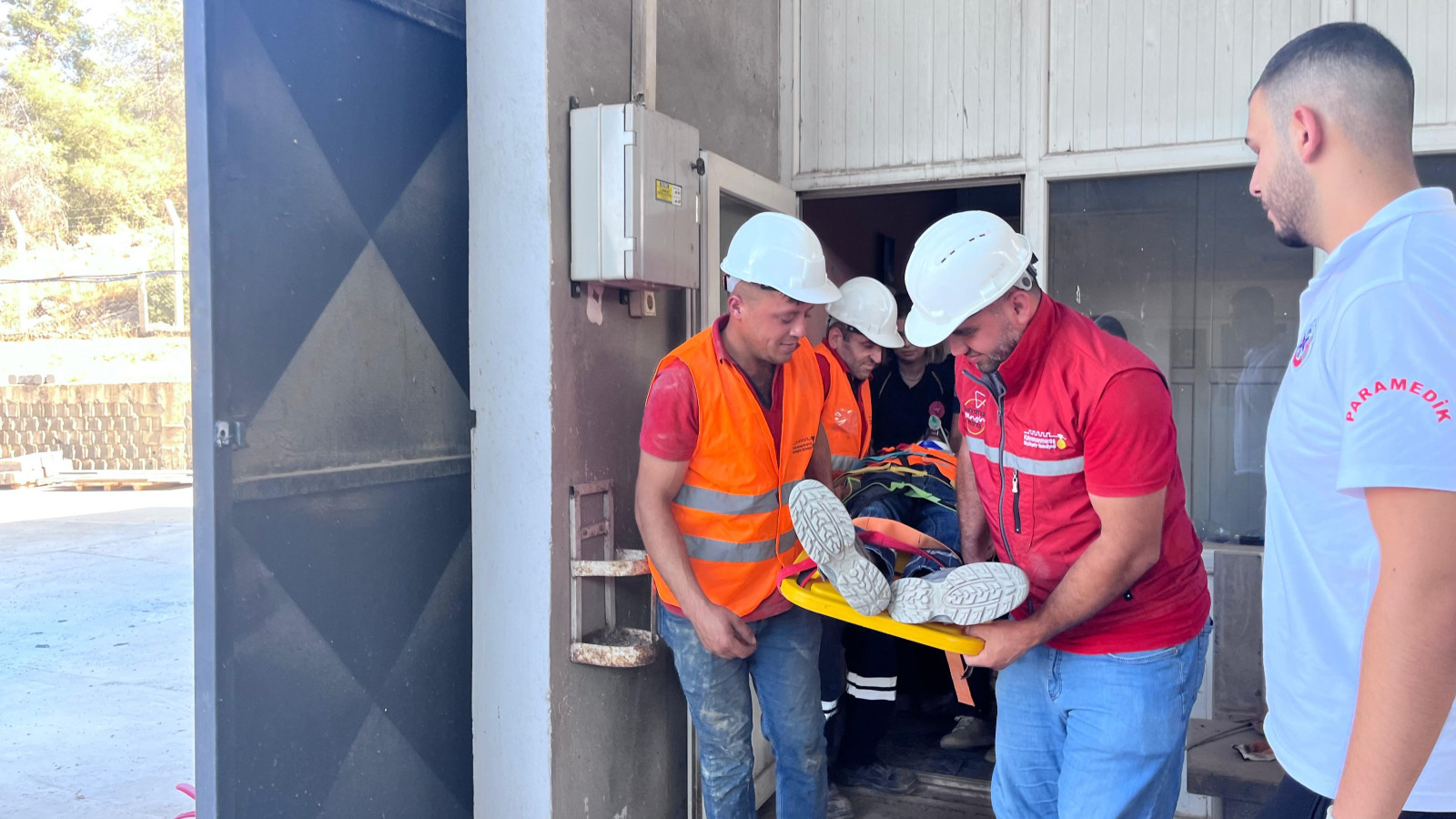 Büyükşehirden Gerçeği Aratmayan Yangın ve Kurtarma Tatbikatı