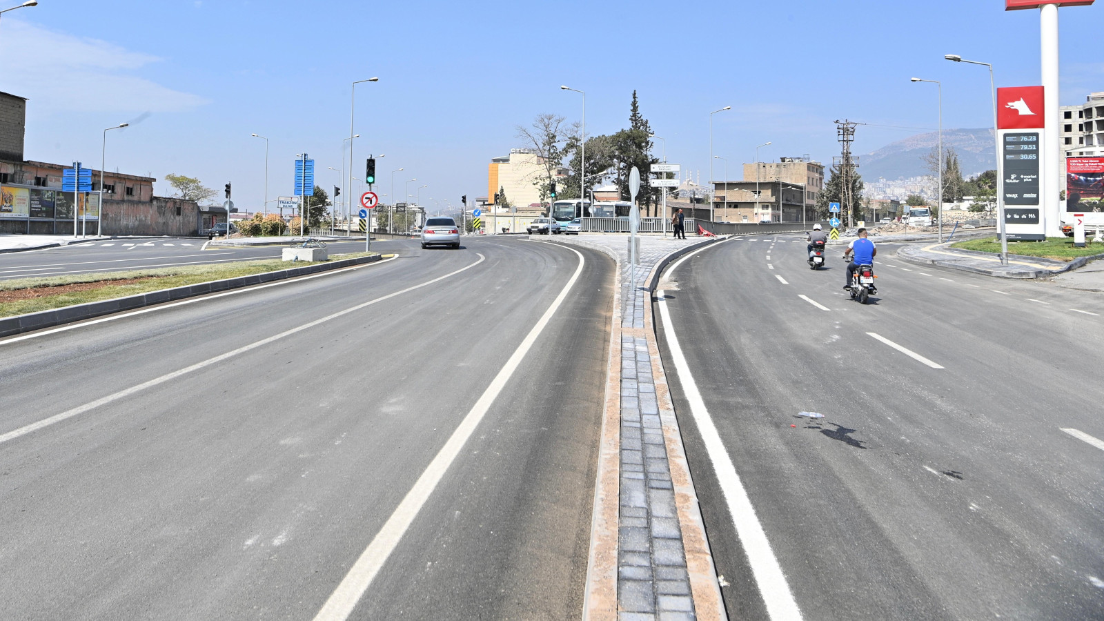 “Şehrimizin Ulaşım Ağını Güçlendirecek Projelerimizi Bir Bir Tamamlıyoruz”