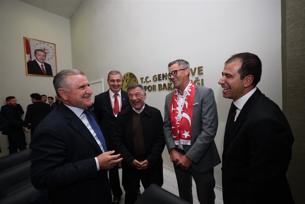 Bakan Bak, Avrupa Okul Sporları Federasyonu Heyetini Kabul Etti