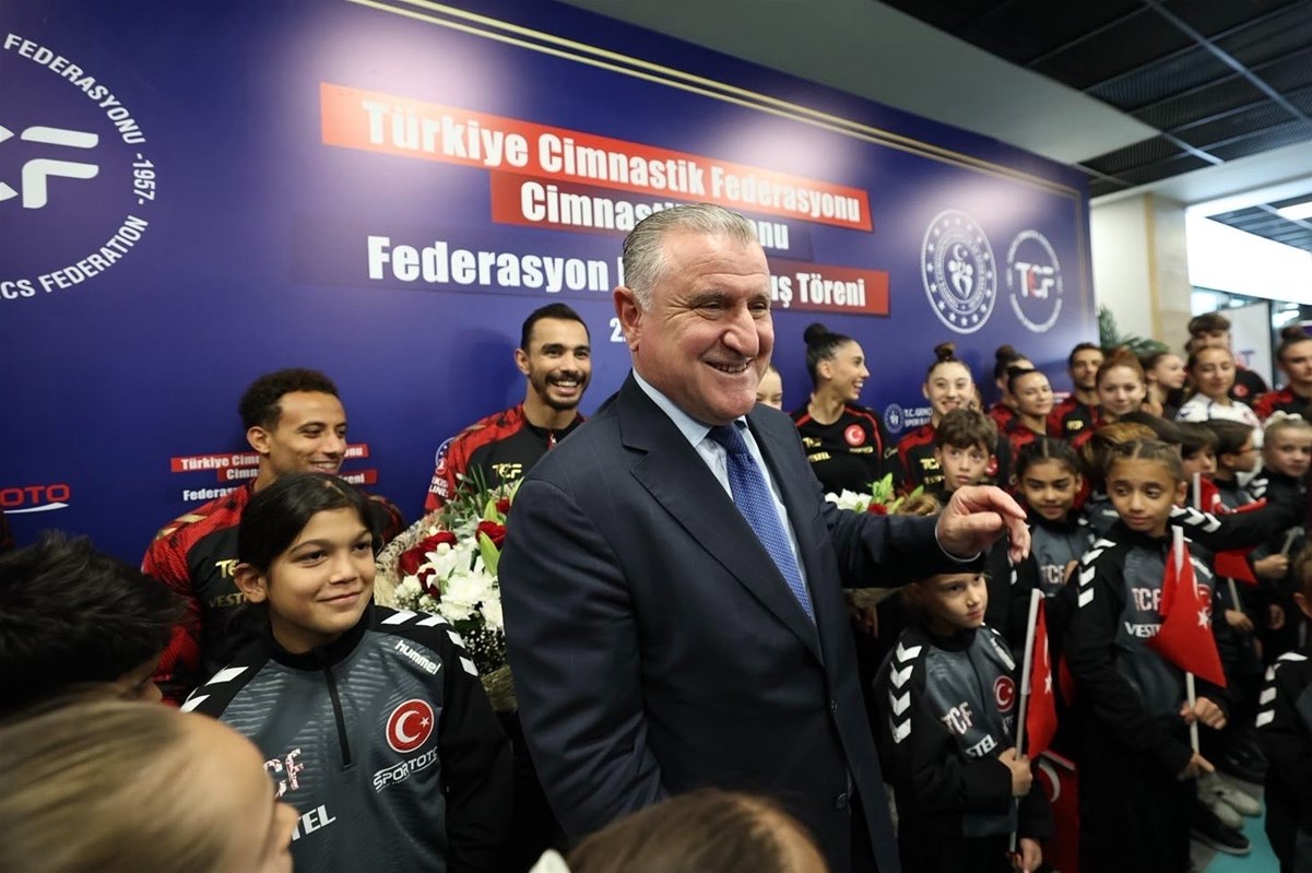 Bakan Bak: “Türk Sporunda Büyük Yatırımlar Var”