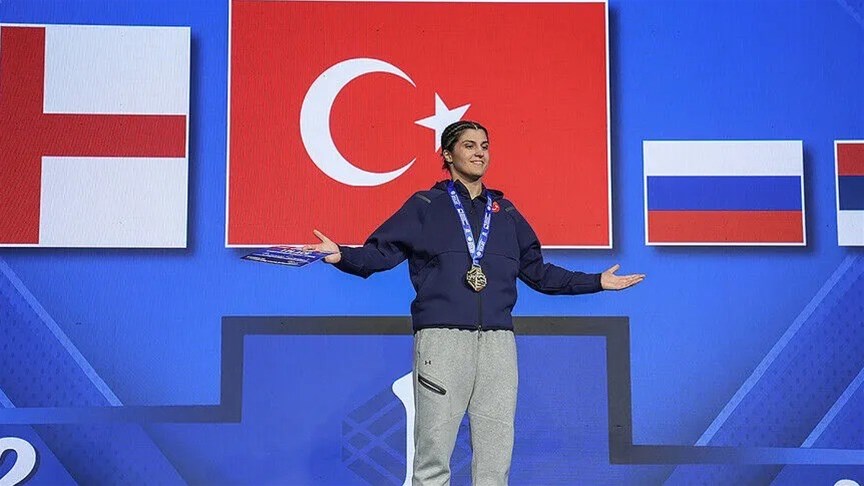 Bakan Bak’tan Milli Boksörlere Tebrik Mesajı