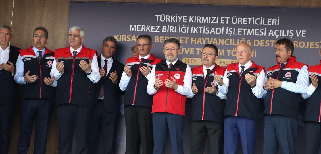 Bakan Yumaklı: “Yetiştiricimizden Tek Kuruş Aşı Ücreti Almayacağız"