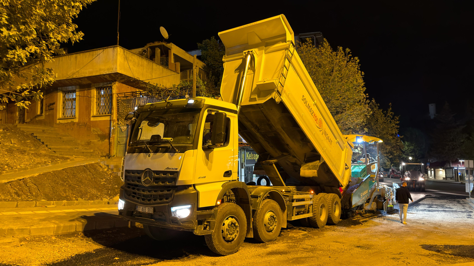 Büyükşehir, Bayazıtlı Bulvarı’nda Kapsamlı Dönüşümü Sürdürüyor
