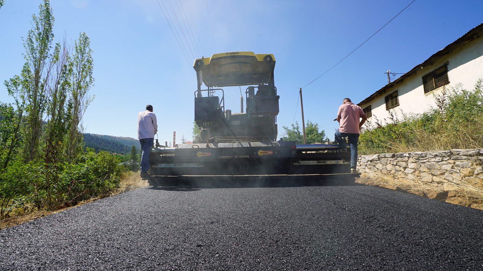 Büyükşehir, Göksun’da Bir Mahallenin Daha Ulaşımını İyileştiriyor