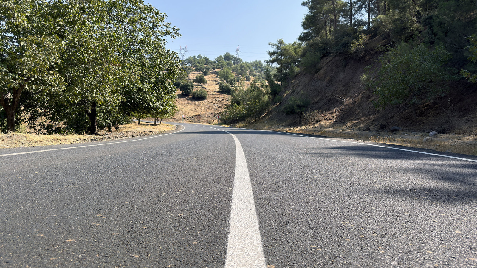 Büyükşehir, Sarıçukur Yolunu Tamamen Yeniledi