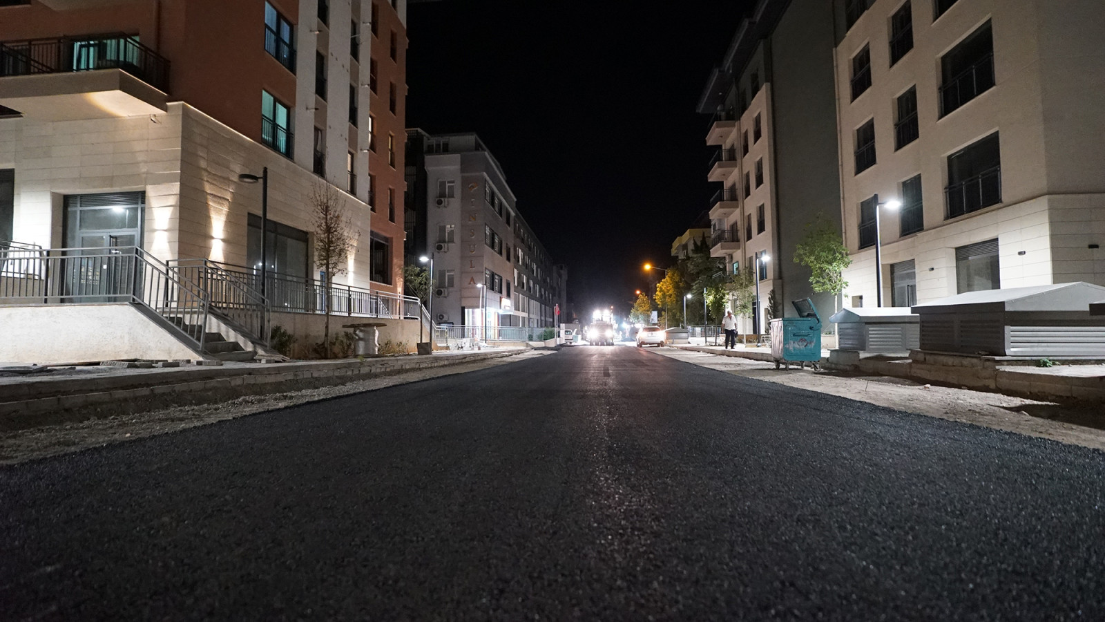 Büyükşehir, Yenişehir’deki Kapsamlı Dönüşümünü Gece Gündüz Sürdürüyor