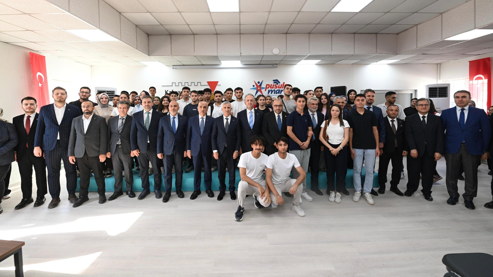 Büyükşehir’in Türkiye’ye Örnek Projesi “Pusula Maraş Eğitim Merkezi” Açıldı