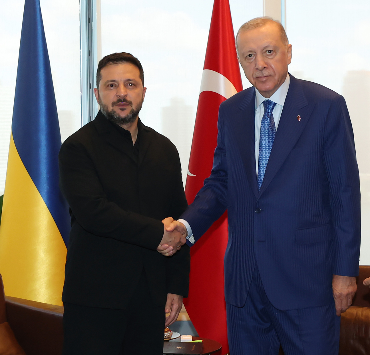 Cumhurbaşkanı Erdoğan, Ukrayna Devlet Başkanı Zelenskiy ile bir araya geldi