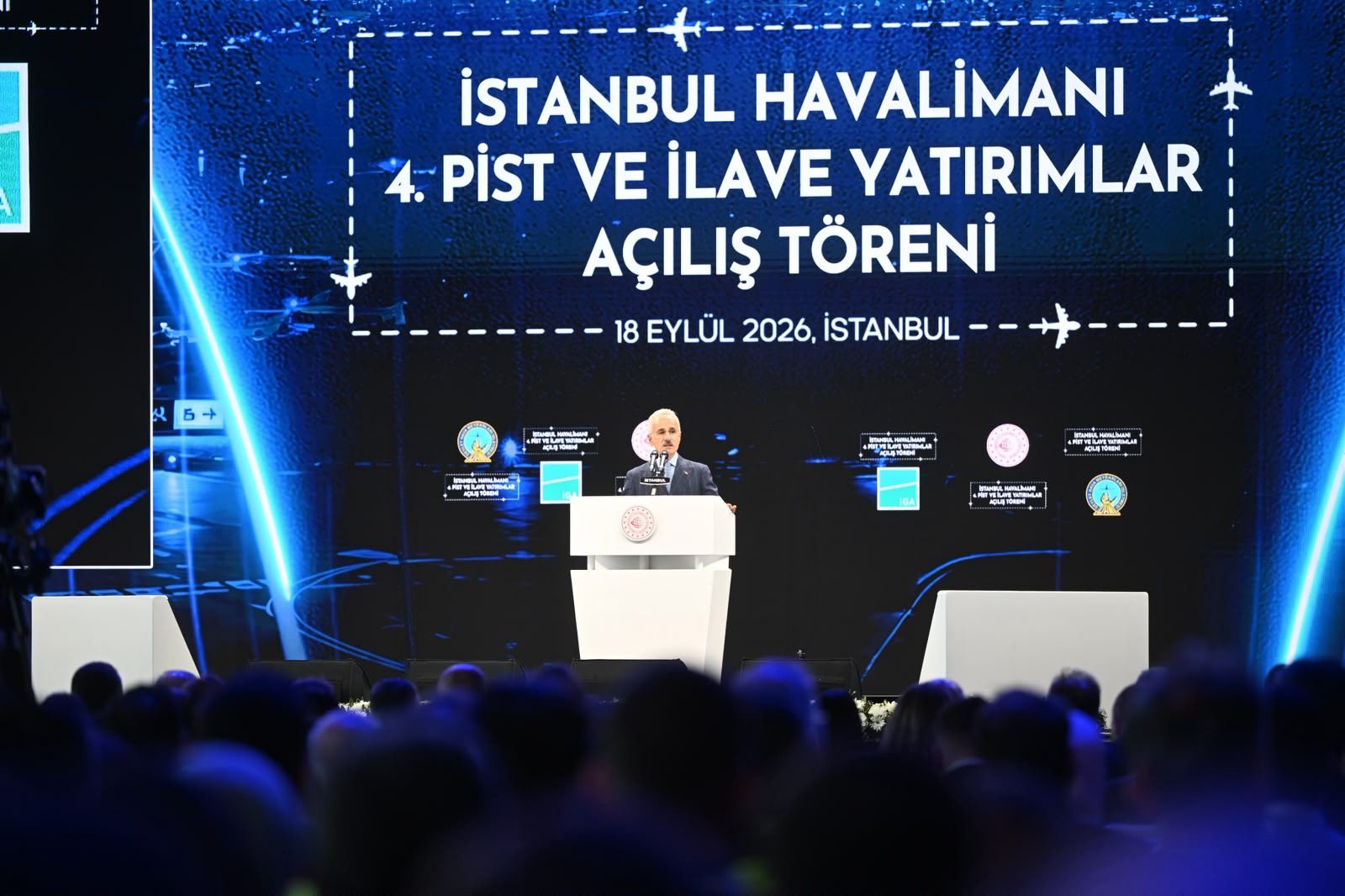 Cumhurbaşkanı Erdoğan’ın Talimatıyla 4. Pistten İlk Uçak Havalandı