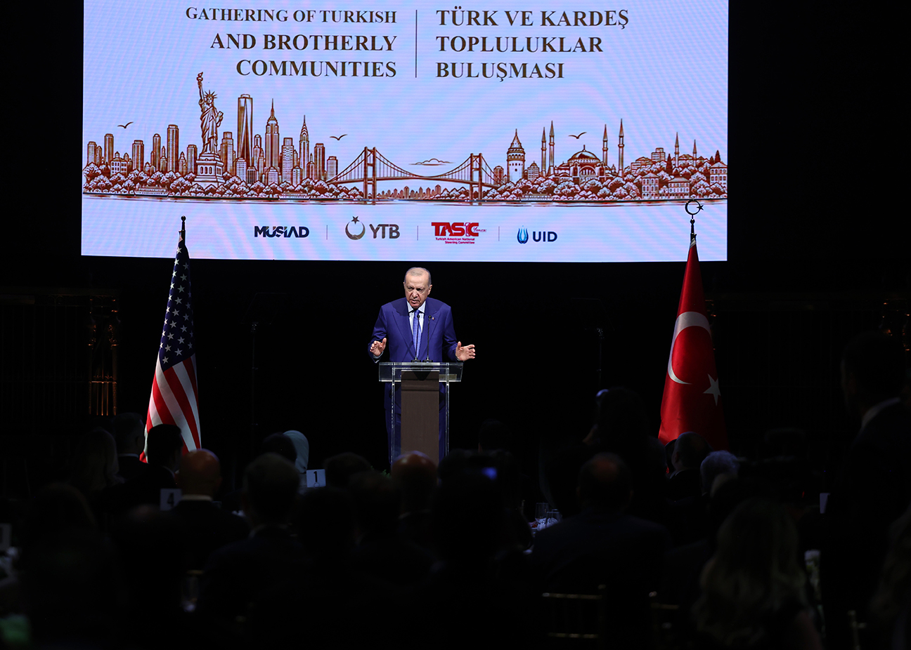 Erdoğan: “Müslümanlardan entegre olmaları değil, asimile olmaları bekleniyor”