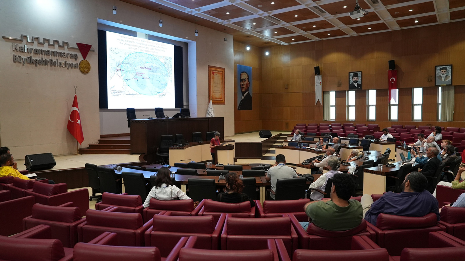 Uluslararası Tarih Öncesi Çömlekçilik Çalıştayı İkinci Gününde de Devam Etti