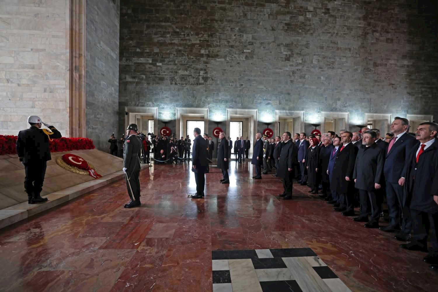 29 Ekim Cumhuriyet Bayramı Dolayısıyla Cumhurbaşkanı Erdoğan Sayın Recep Tayyip Erdoğan Başkanlığındaki Devlet Erkânı Anıtkabir’i Ziyaret Etti