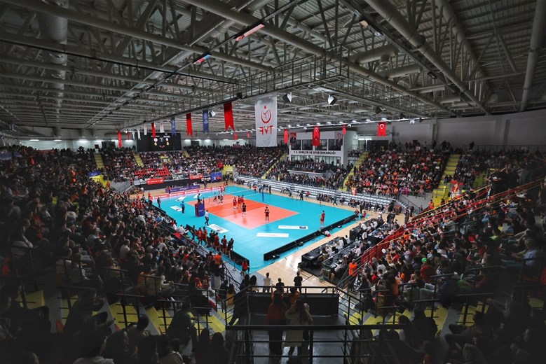 Bakan Bak, Kırıkkale Merkez Yeni Spor Salonu'nun Açılışını Yaptı