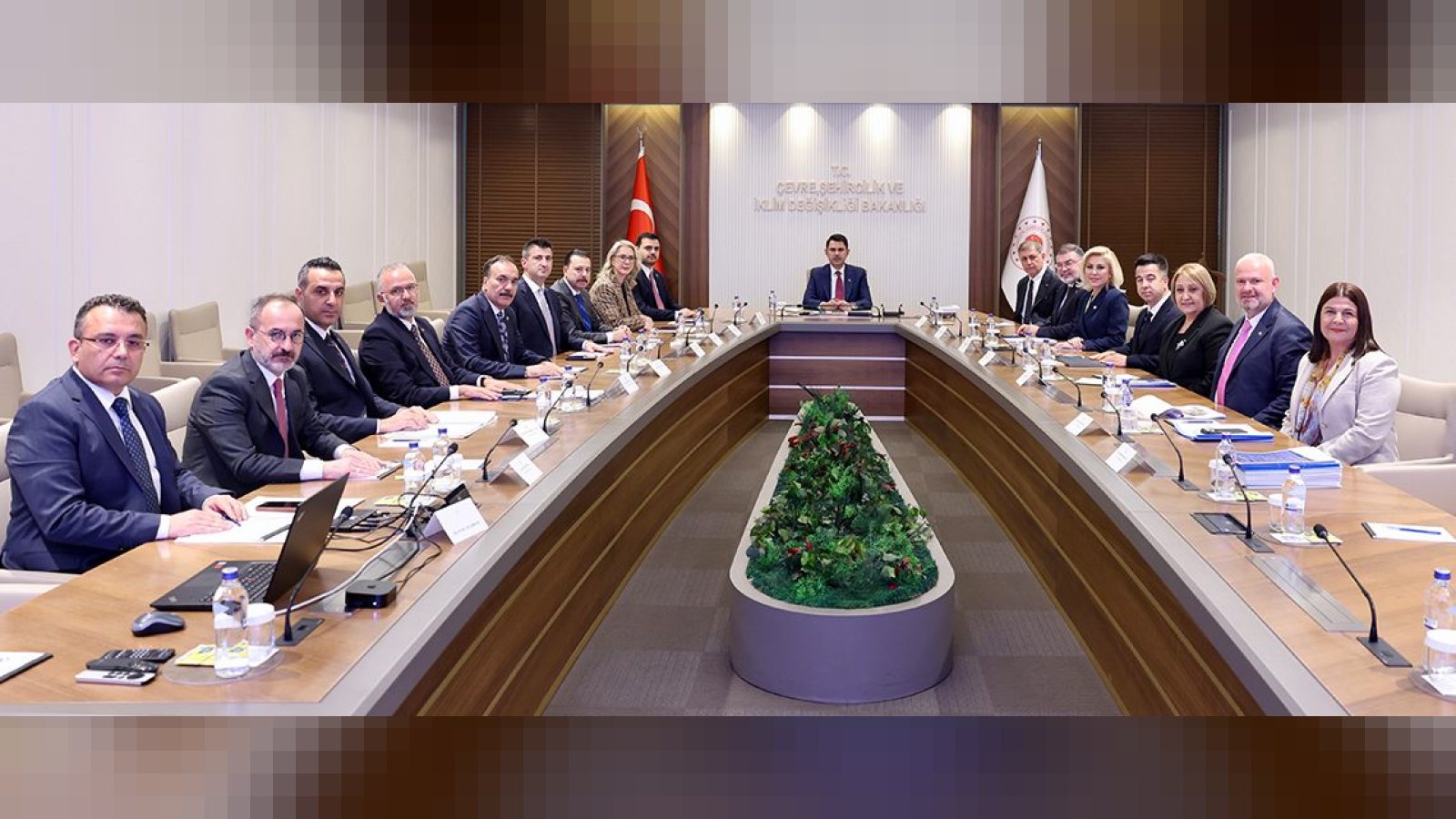 Bakan Kurum, İzmir Heyetini Kabul Etti