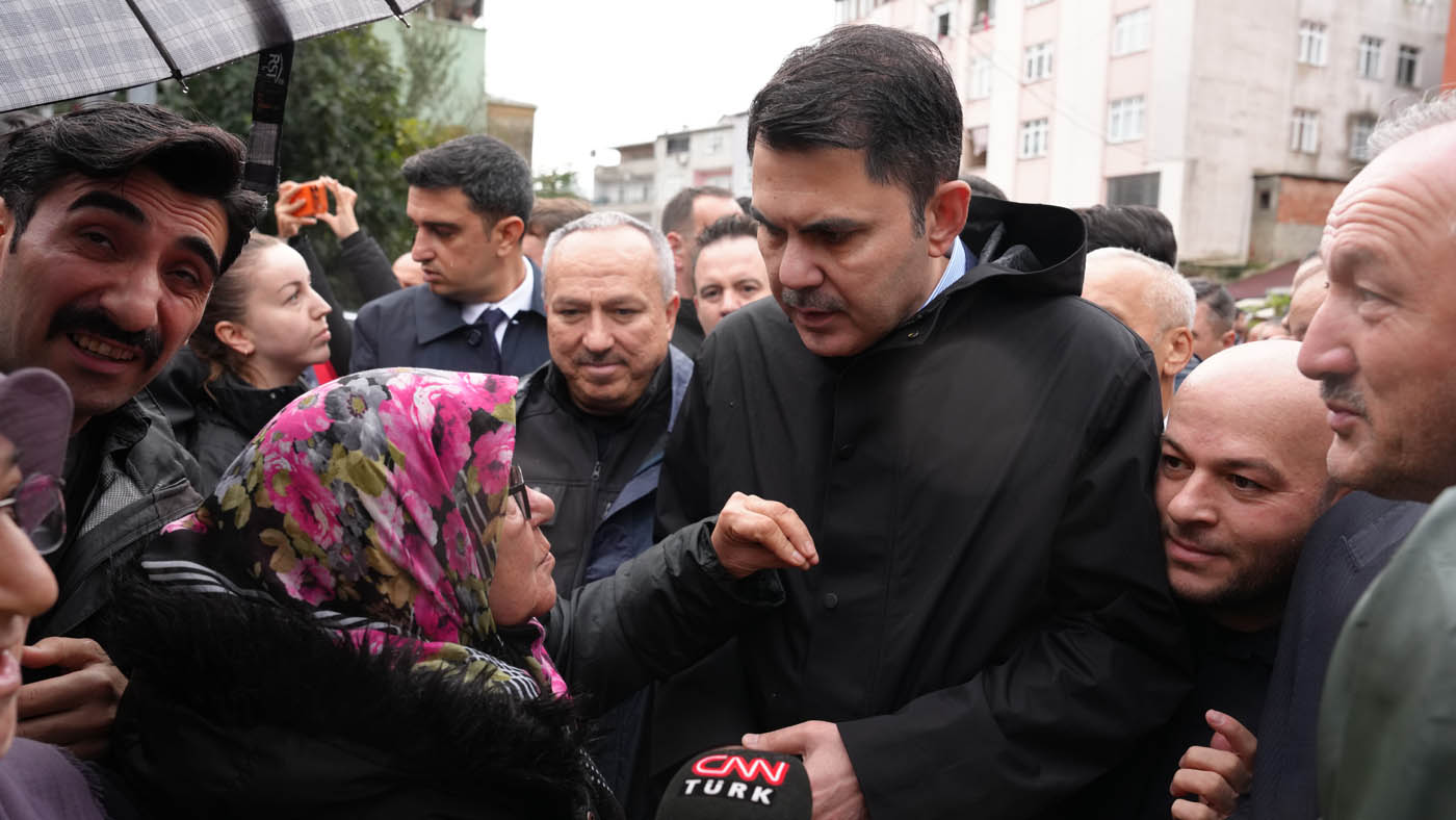 Bakan Kurum: “Önceliğimiz Bir An Önce Yaraları Sarmak”