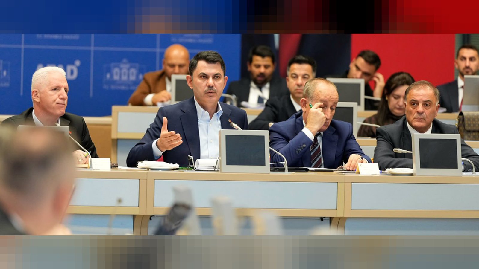 Bakan Kurum, Sel Felaketinin Yaşandığı İstanbul’da