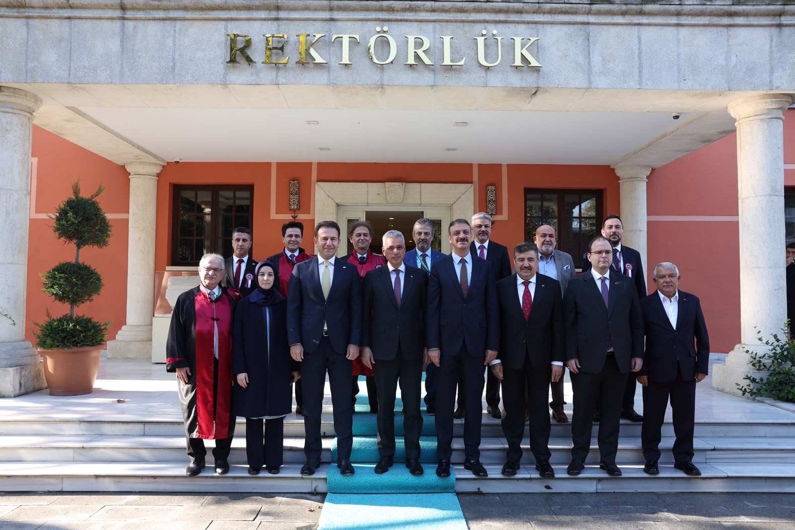 Bakan Memişoğlu Bezmiâlem Vakıf Üniversitesi Akademik Yıl Açılış Töreni’ne Katıldı