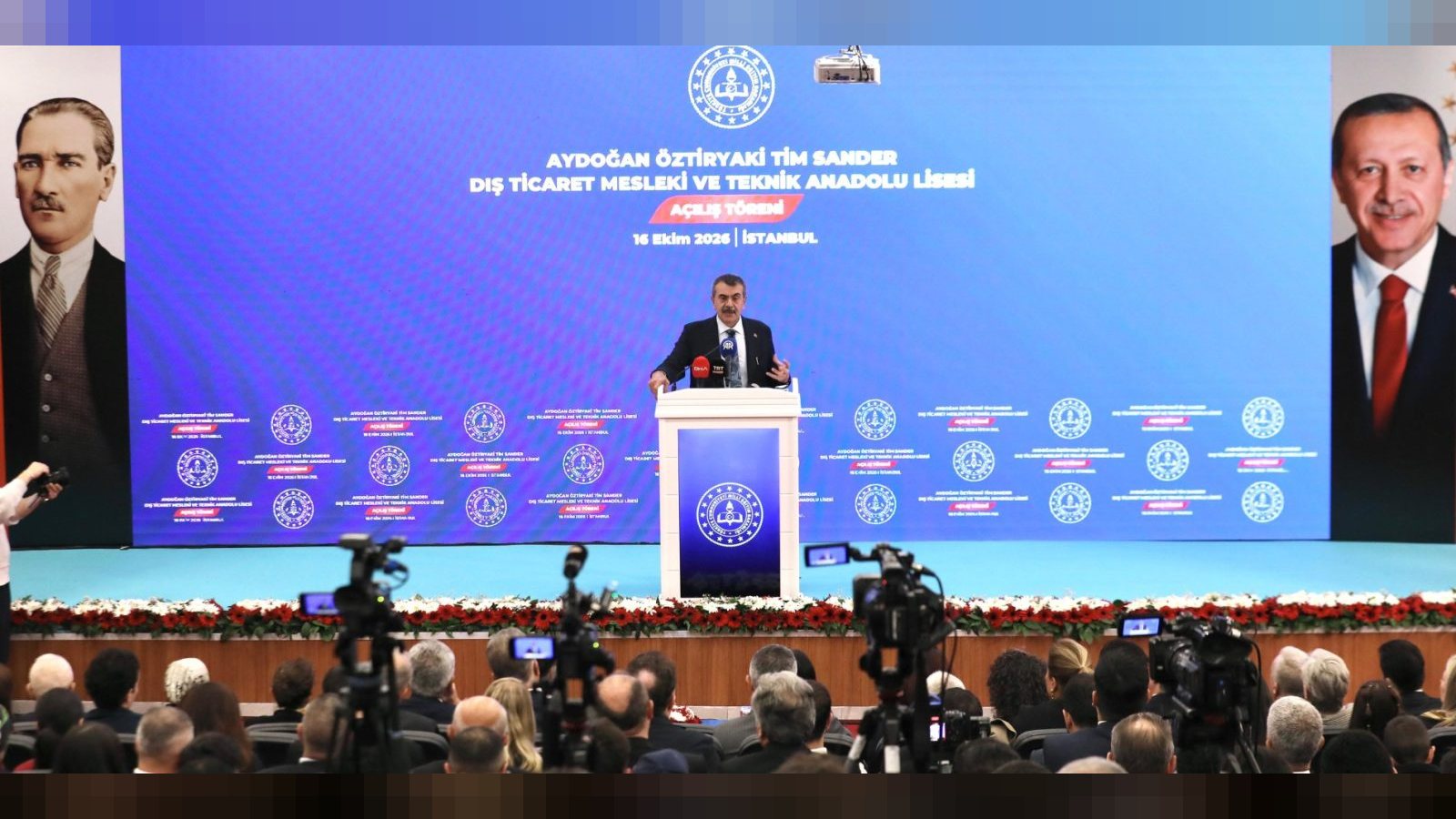 Bakan Tekin, Aydoğan Öztiryaki Tim Sander Dış Ticaret Mesleki ve Teknik Anadolu Lisesi Açılış Töreni'ne Katıldı