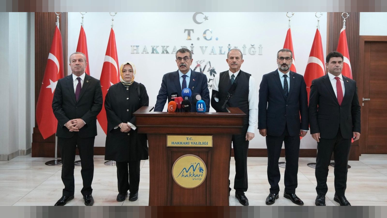 Bakan Tekin, Hakkâri'de İl Eğitim Değerlendirme Toplantısının Ardından Açıklamalarda Bulundu