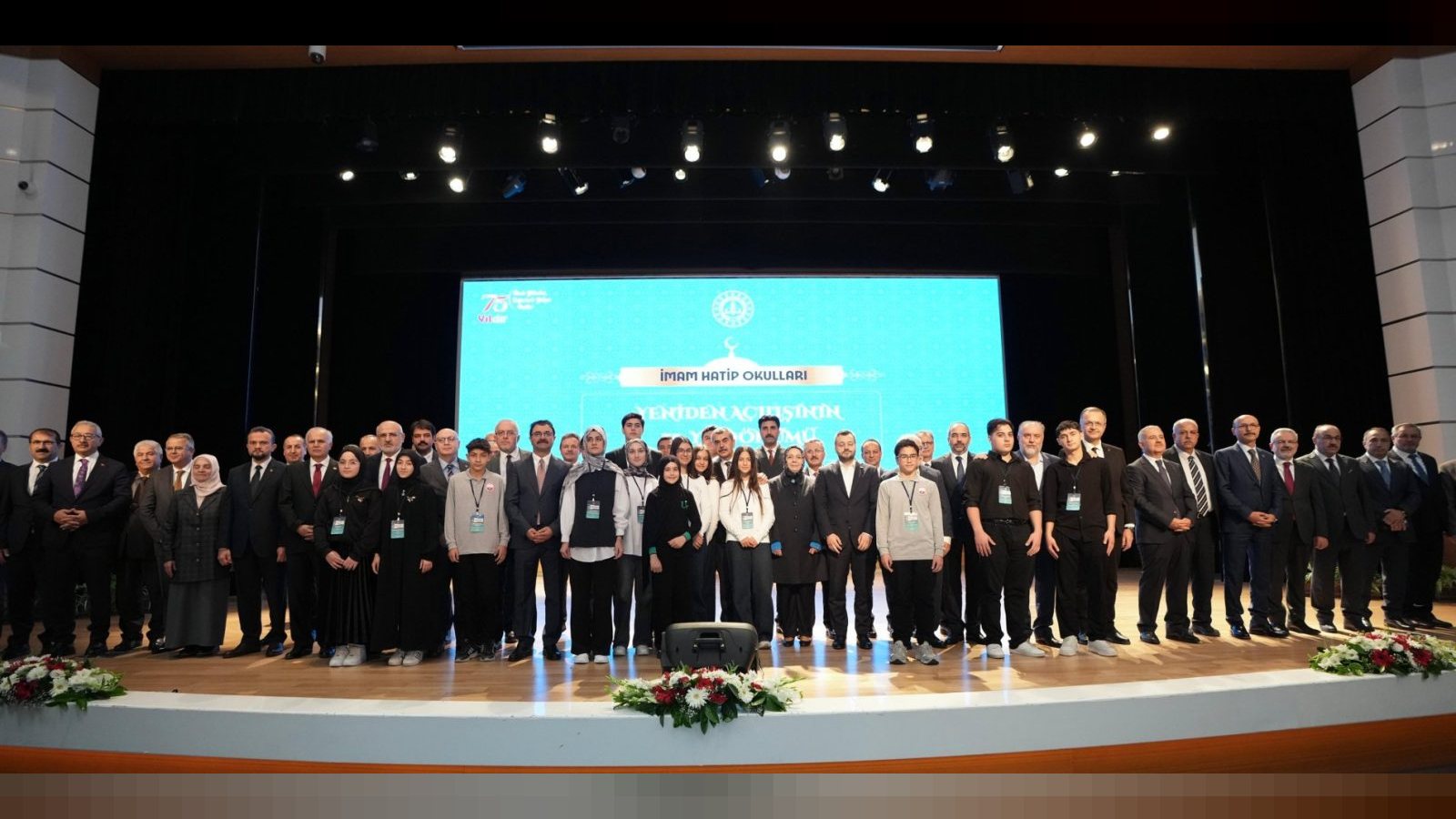 Bakan Tekin, "İmam Hatip Okullarının Yeniden Açılışının 75. Yıl Dönümü Programı"na Katıldı