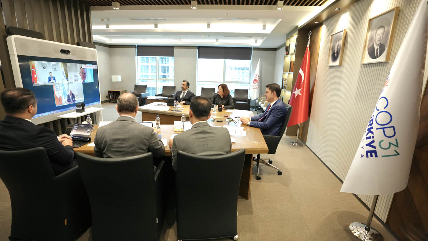 COP31 Başkanı Kurum, Avustralyalı Mevkidaşı Bowen ve BM İklim Değişikliği Çerçeve Sözleşmesi İcra Sekreteri Stıell ile Görüştü