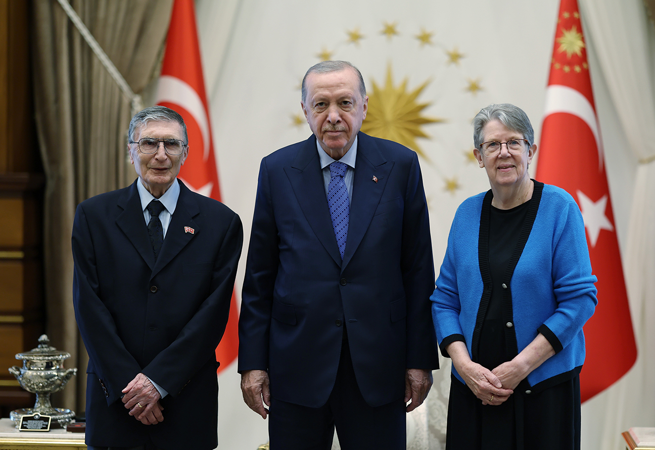 Cumhurbaşkanı Erdoğan, Nobel ödüllü bilim insanı Prof. Dr. Sancar'ı kabul etti