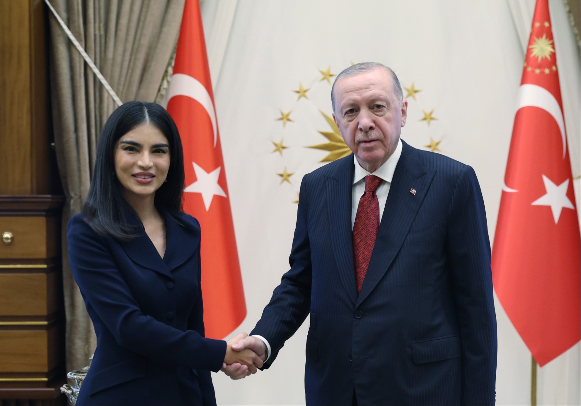 Cumhurbaşkanı Erdoğan, Özbekistan Cumhurbaşkanlığı İdaresi Başkanı Mirziyoyeva’yı kabul etti