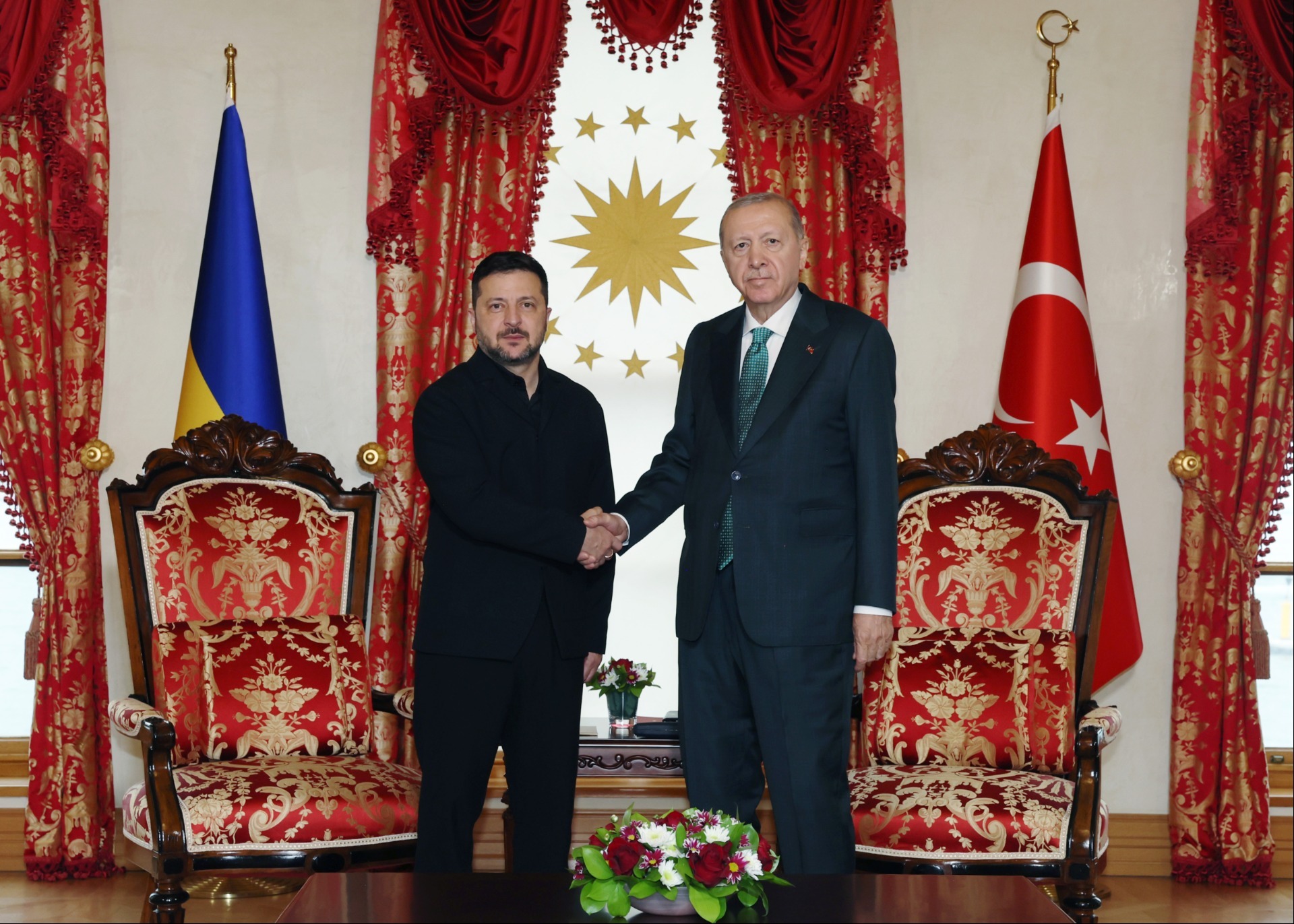 Cumhurbaşkanı Erdoğan, Ukrayna Devlet Başkanı Zelenskiy ile görüştü