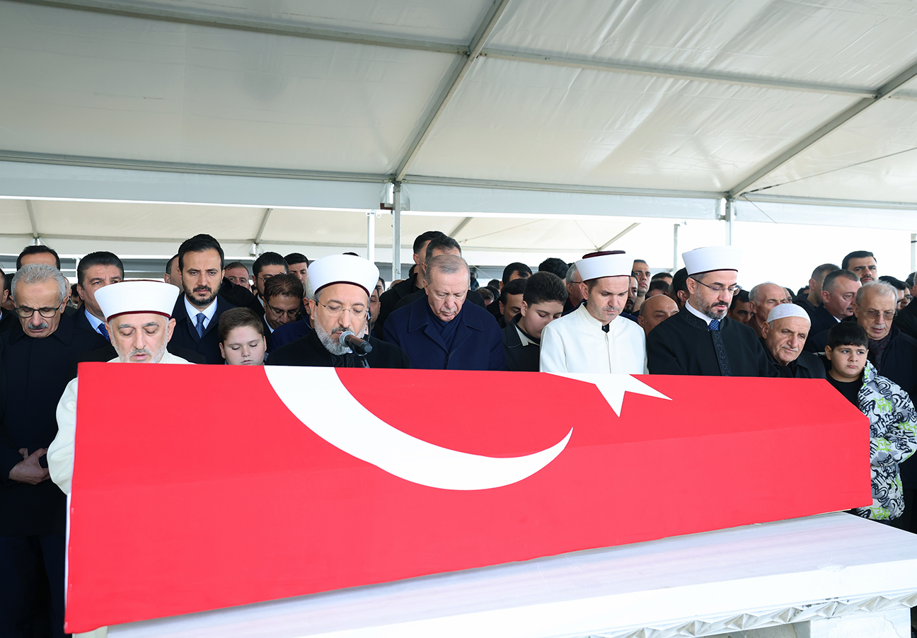 Cumhurbaşkanı Erdoğan, Üsküdar Belediye Başkan Vekili Gültekin'in cenaze törenine katıldı