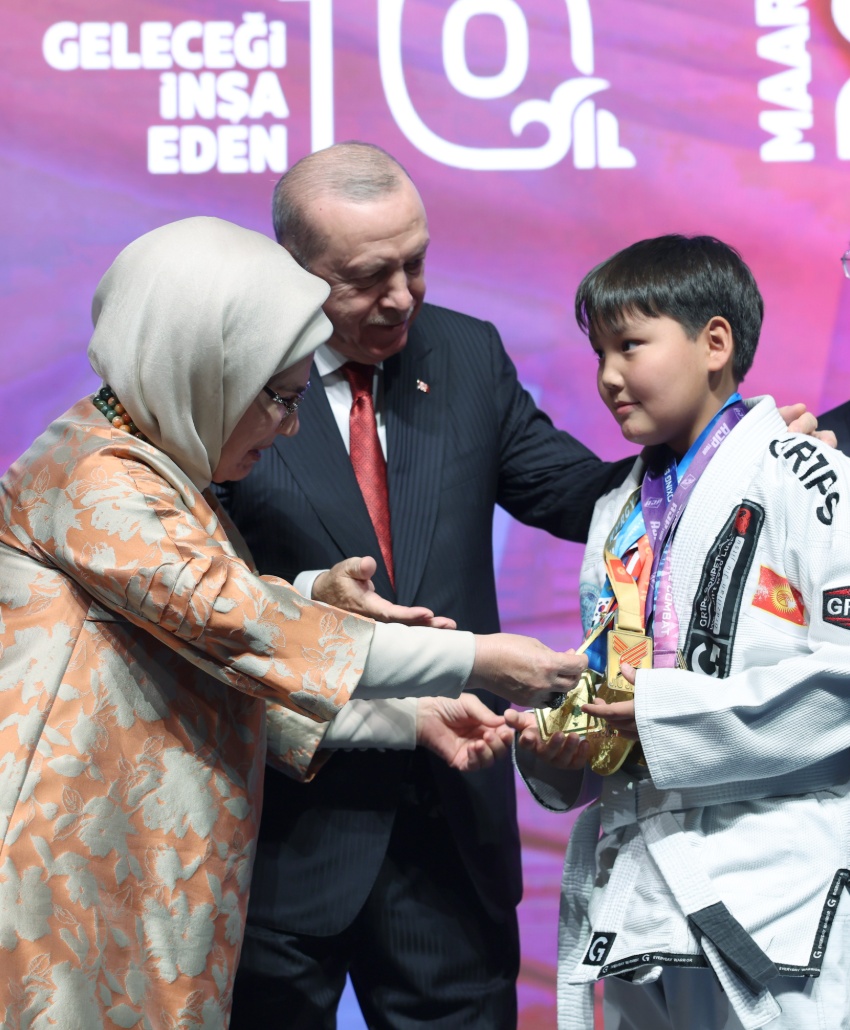 Erdoğan: “Son 24 yılda eğitim altyapımızı geliştirdik, eğitime erişimi ve fırsat eşitliğini sağladık”