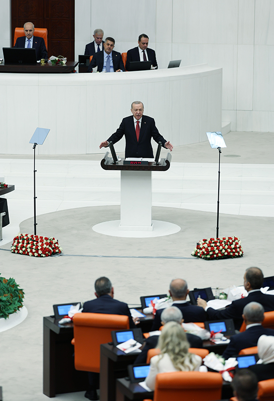 Erdoğan: “Terörsüz Türkiye çabaları Türkiye’nin gücüne güç katmış, bölgemizde yeni bir rüzgâr estirmiştir”