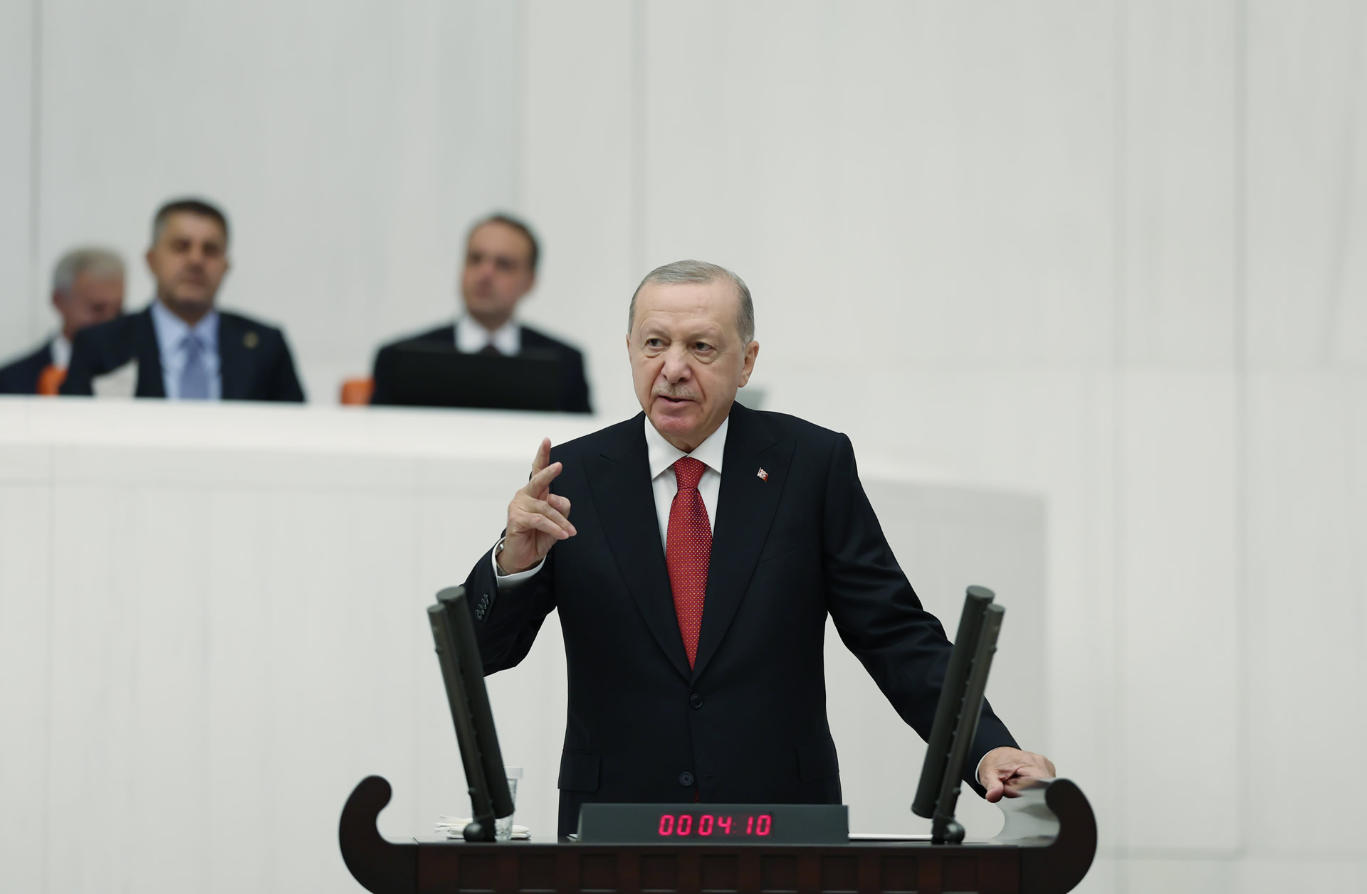 Erdoğan: “Terörsüz Türkiye çabaları Türkiye’nin gücüne güç katmış, bölgemizde yeni bir rüzgâr estirmiştir”