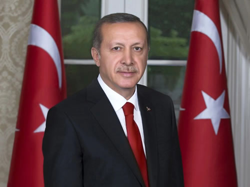 Erdoğan: “Türkiye Cumhuriyeti’ni çok daha aydınlık yarınlara hep birlikte taşıyacağız”