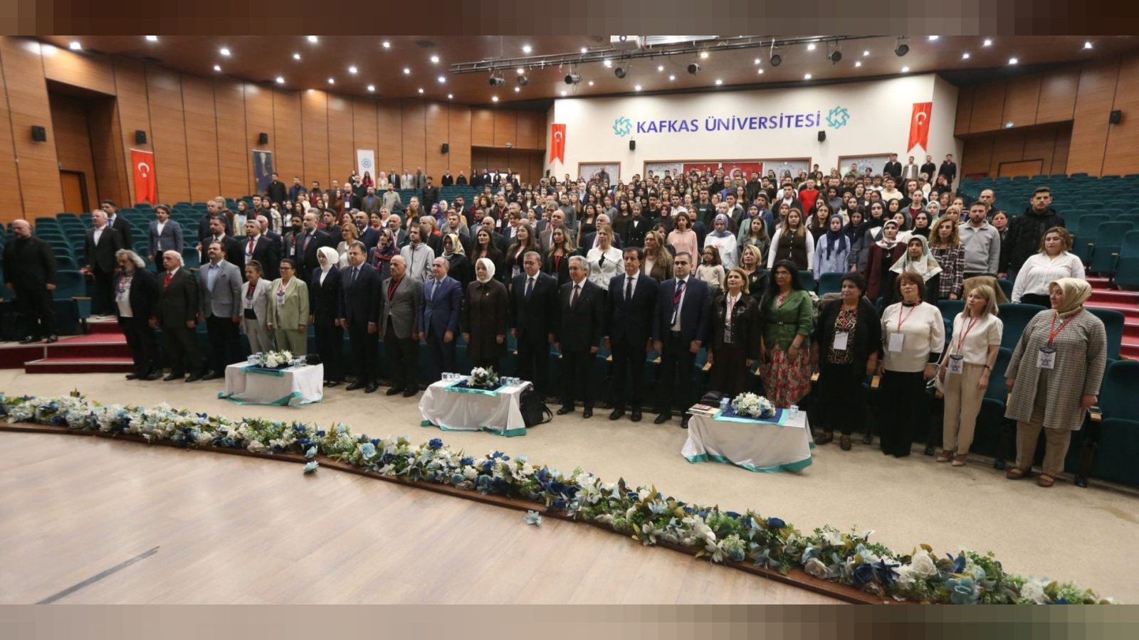 Kars'ta "13. Uluslararası Çocuk ve Gençlik Edebiyatı Sempozyumu" Düzenlendi