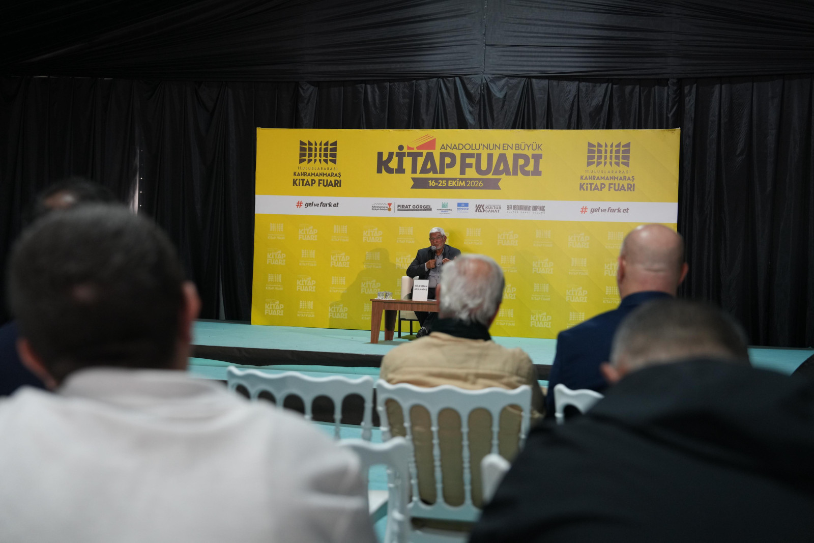 Kitap Fuarı’nda Süleyman Arslantaş, Orta Doğu’yu Değerlendirdi