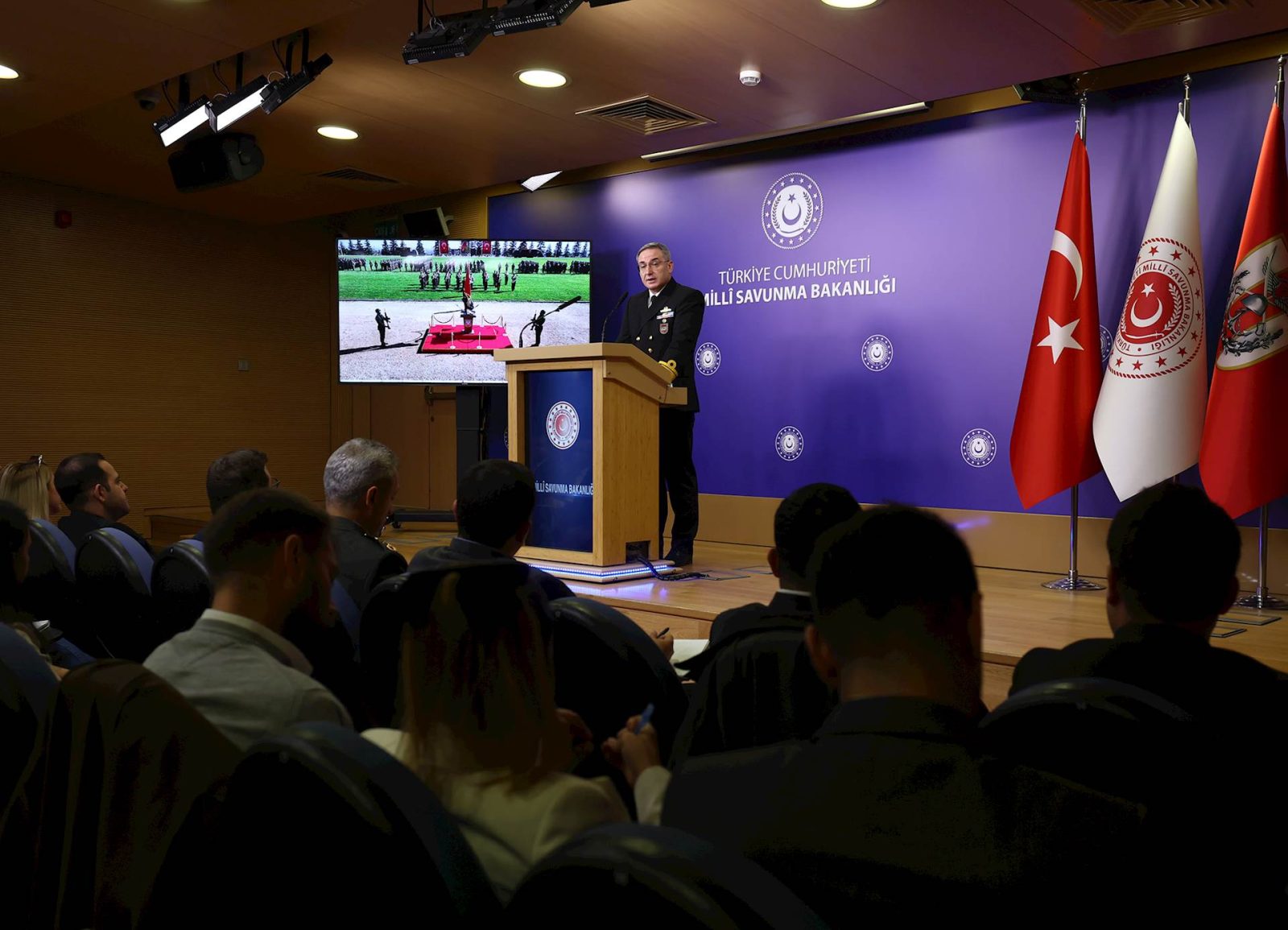 Millî Savunma Bakanlığında Haftalık Basın Bilgilendirme Toplantısı Gerçekleştirildi