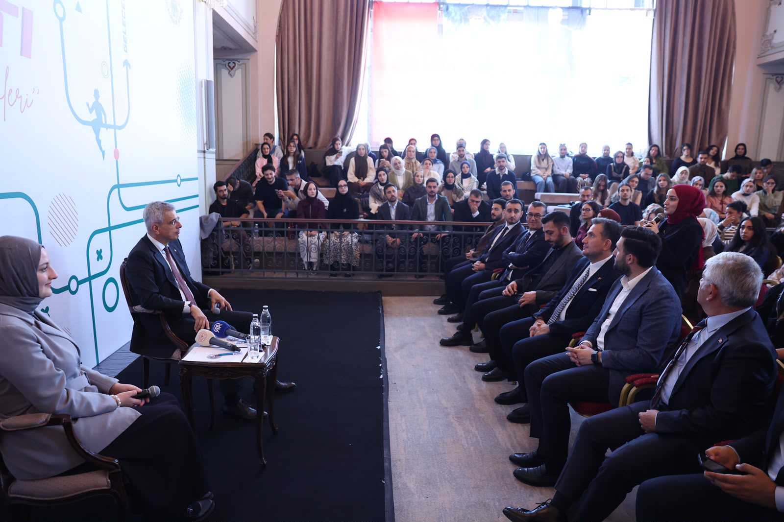 Sağlık Bakanı Memişoğlu Kampüs Hattı Sağlık Bilimleri Programı’na Katıldı