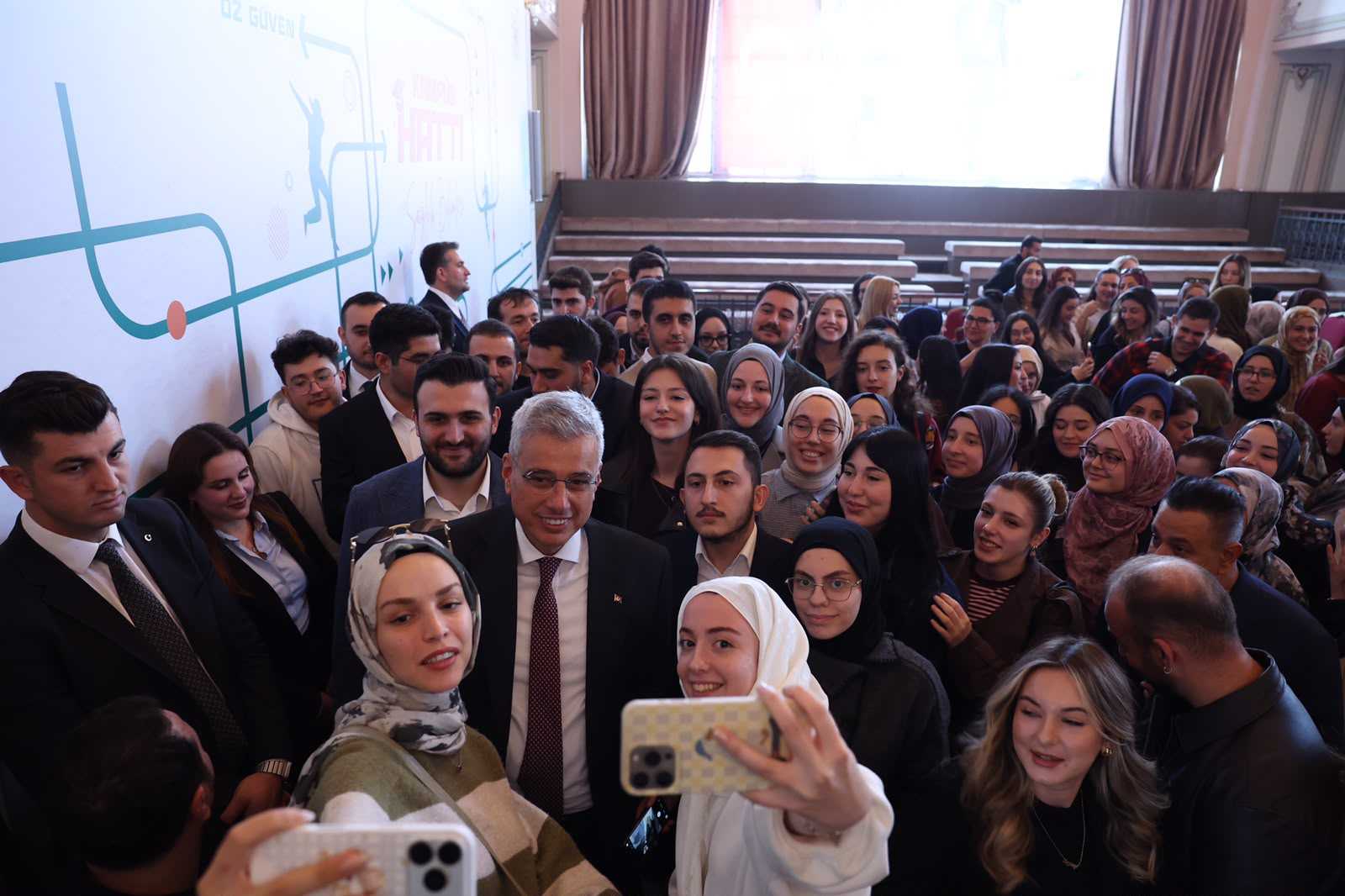 Sağlık Bakanı Memişoğlu Kampüs Hattı Sağlık Bilimleri Programı’na Katıldı