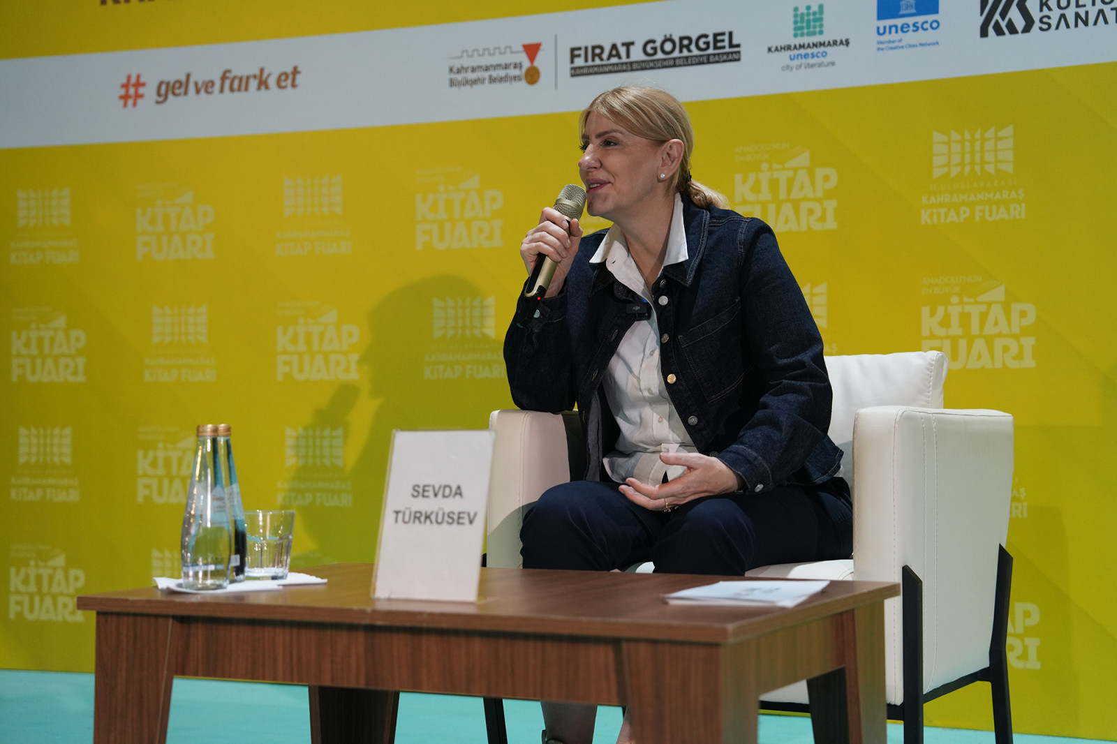 Sevda Türküsev, Kitap Fuarı’nda Önemli Mesajlar Verdi