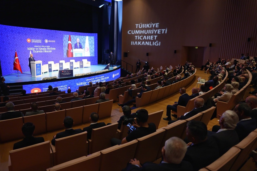 Ticaret Bakanı Ömer Bolat, Kültür ve Sanatla Büyüyen Ticaretin Hikayesi Forumu'nda Konuştu